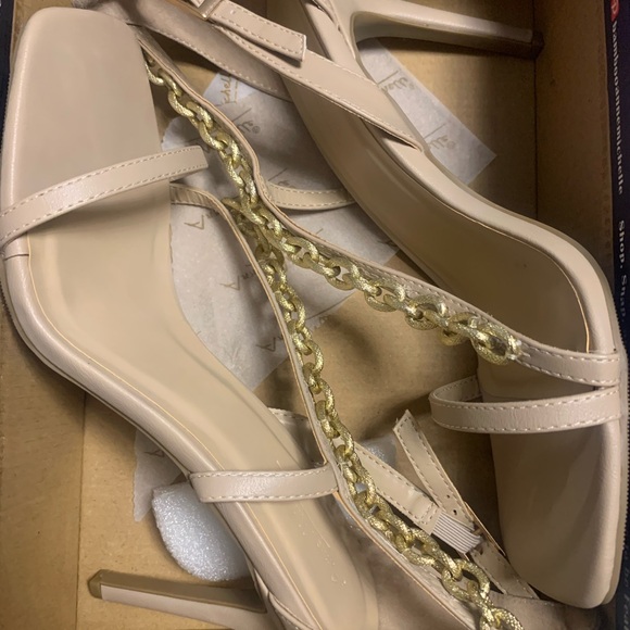 New Sexy Chain Detail Heel Sandal - Sz 10 - Picture 4 of 7